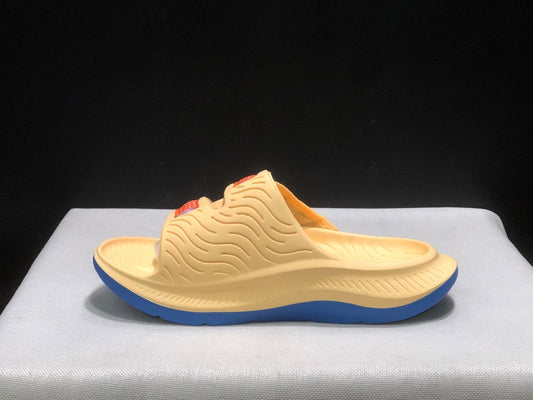 WTAPS x HOKA ONE ONE ORA Luxe