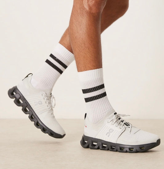 On Running Cloudswift 4 Wolf Black