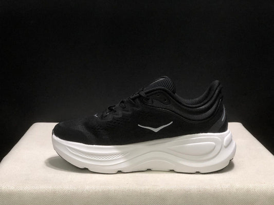 HOKA ONE ONE Bondi 9