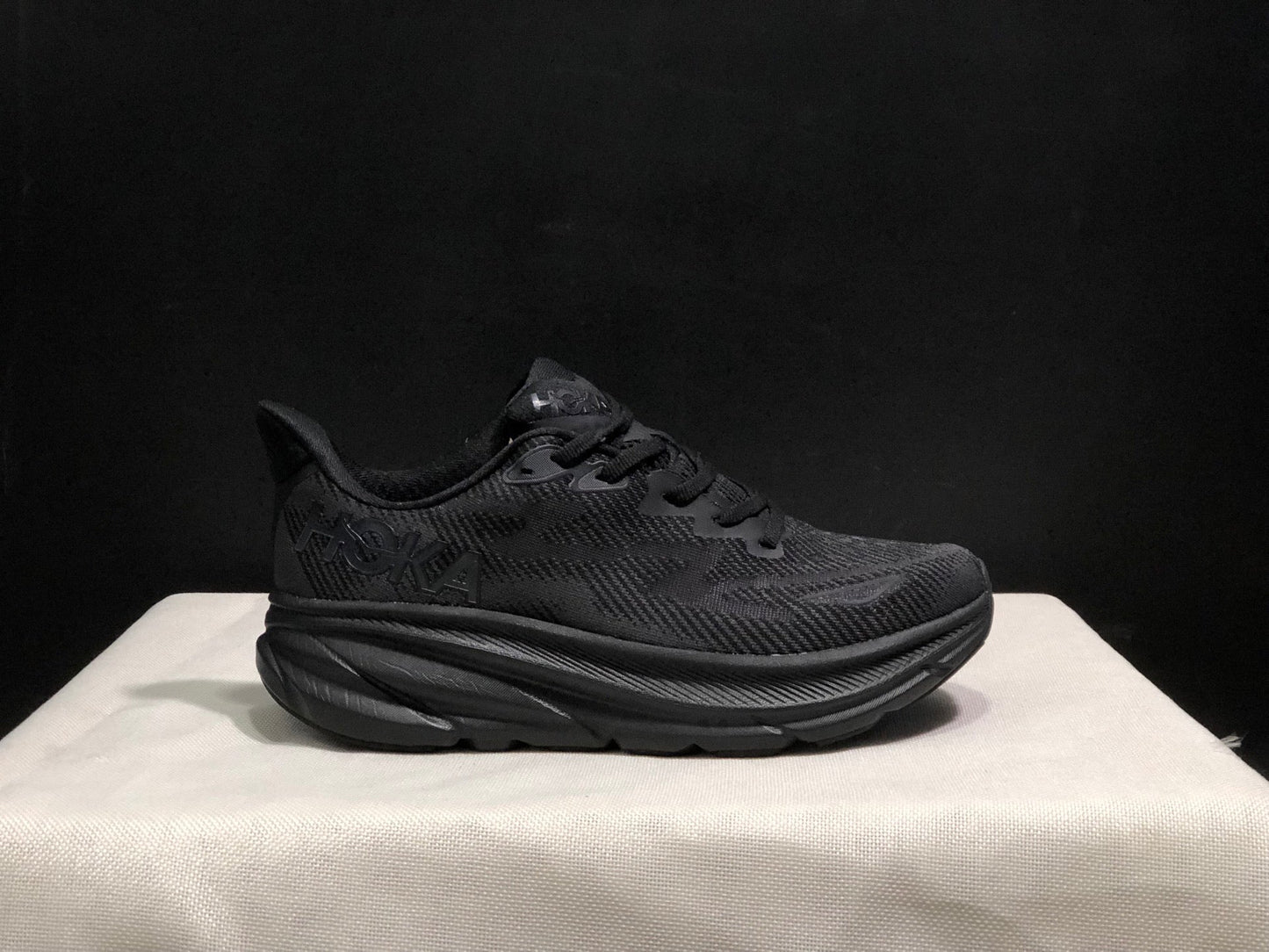 HOKA ONE ONE Clifton 9